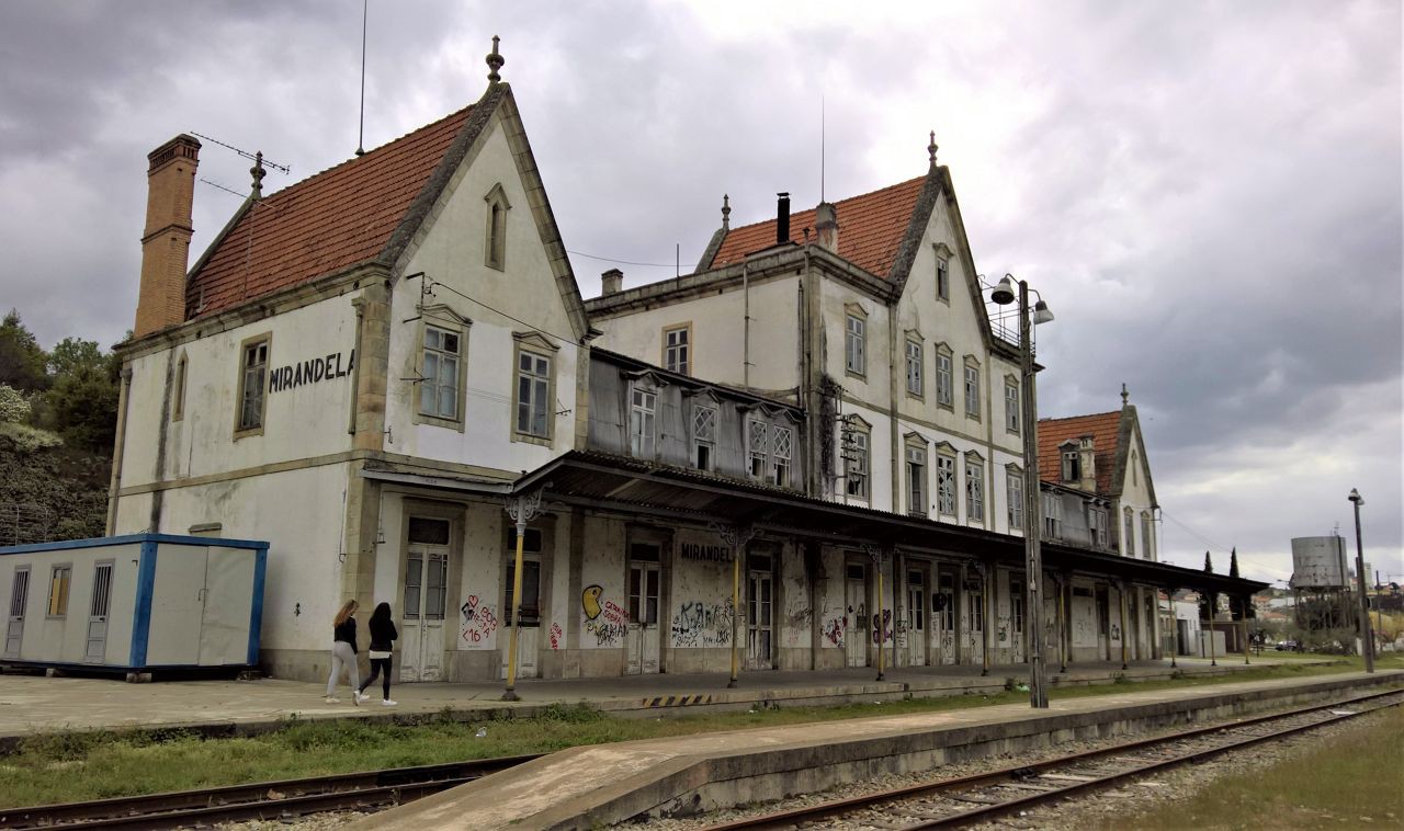 Aberto concurso público para reabilitar estação centenária de Mirandela