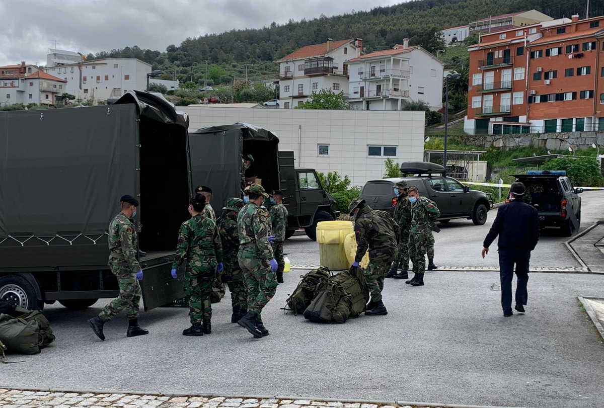  Exército faz desinfeção da unidade de cuidados continuados de Moncorvo