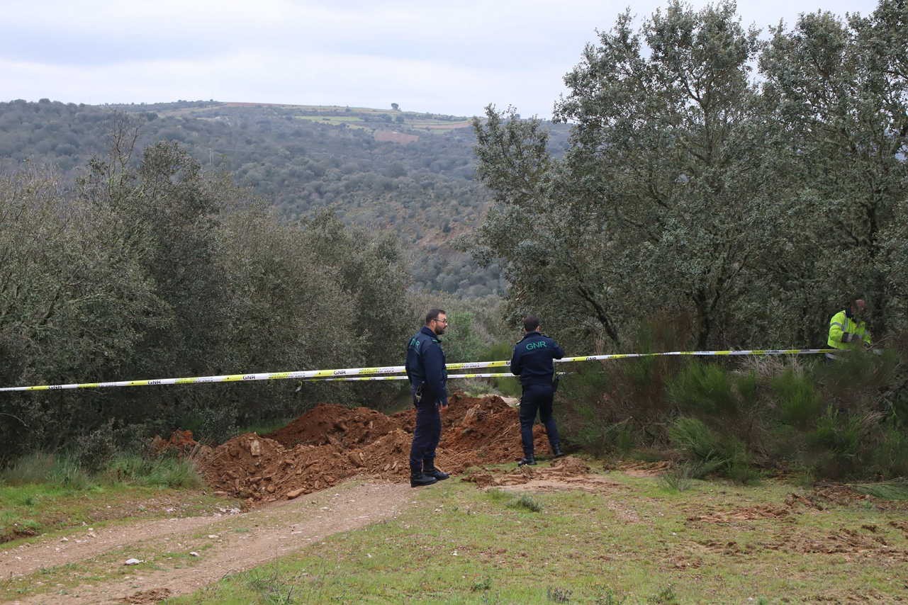 Miranda corta ligações com Espanha em caminhos e estradões rurais