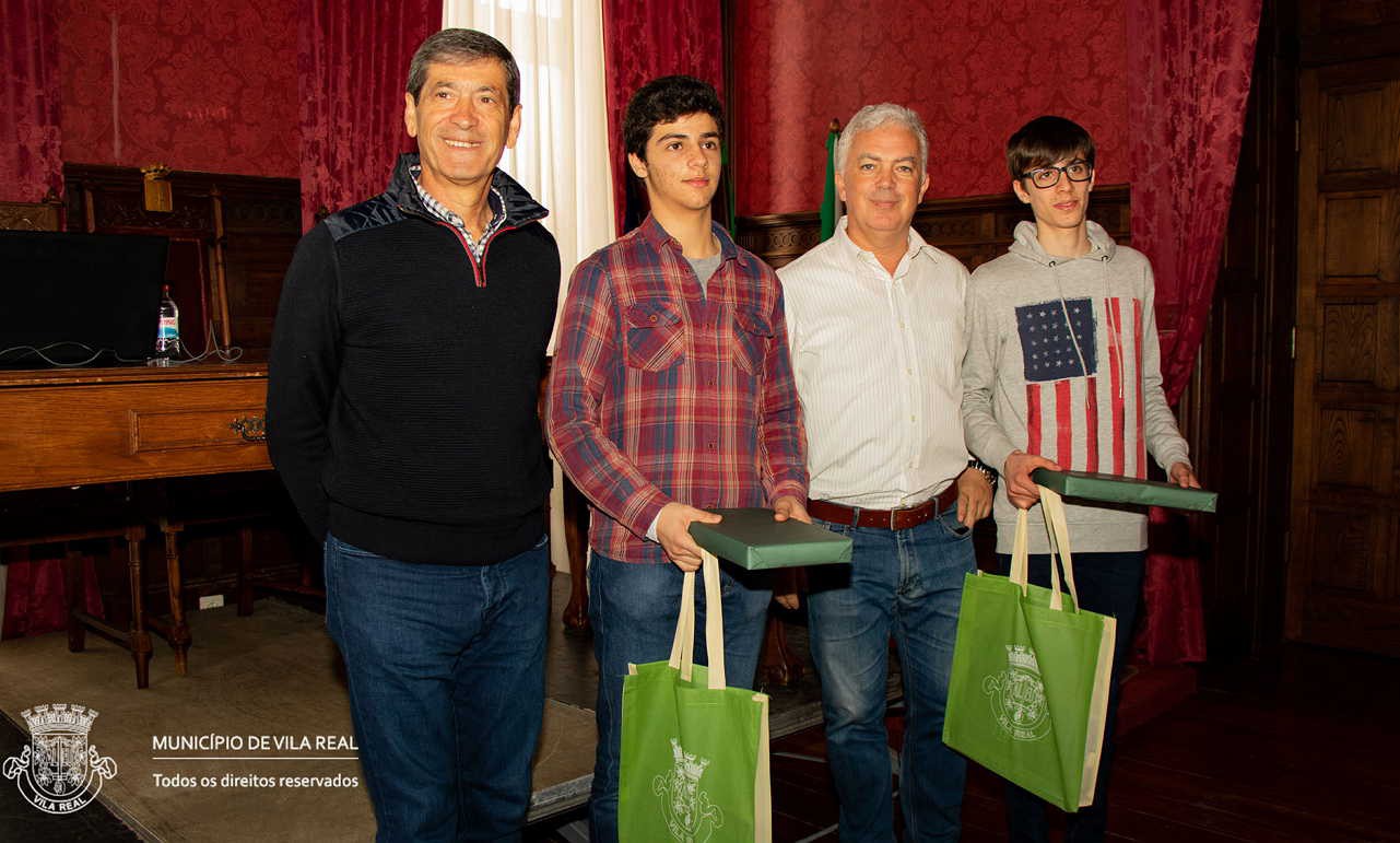 Bernardo Félix e Edgar Ribeiro vencem programa Jovem Autarca