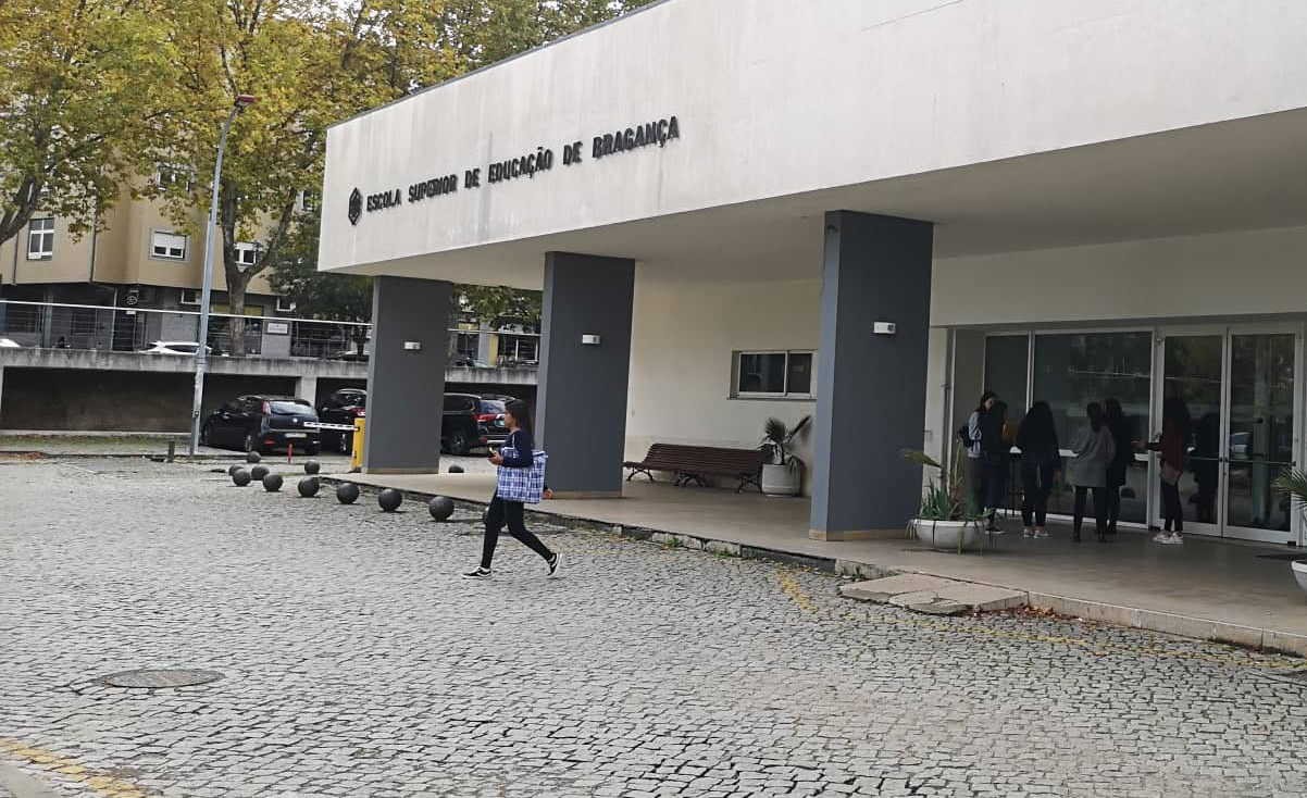 Duas alunas vão ficar em quarentena no politécnico de Bragança