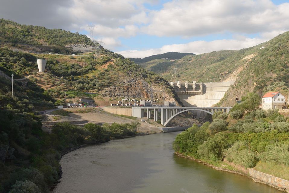 Souto Moura ganha Prémio Arquitetura do Douro com Central Hidroelétrica do Tua