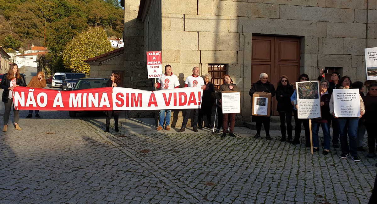 Galamba recebido com protestos contra lítio em Boticas