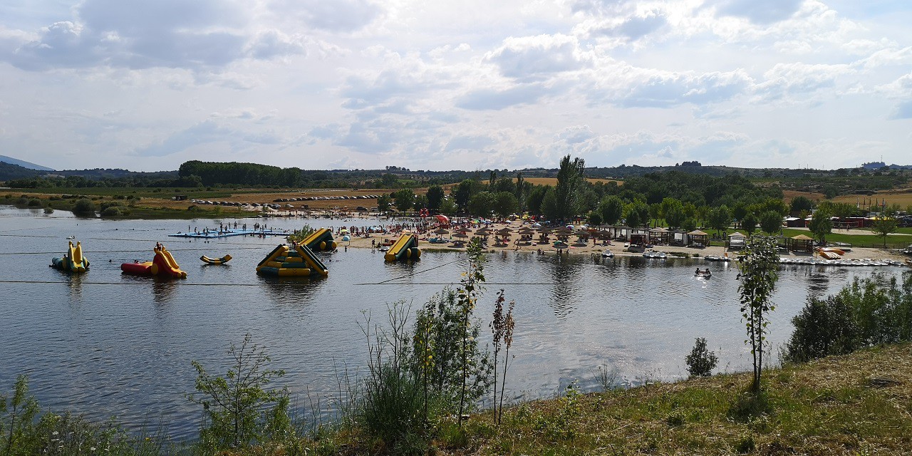 Albufeira do Azibo eleita a “Praia Fluvial do Ano”