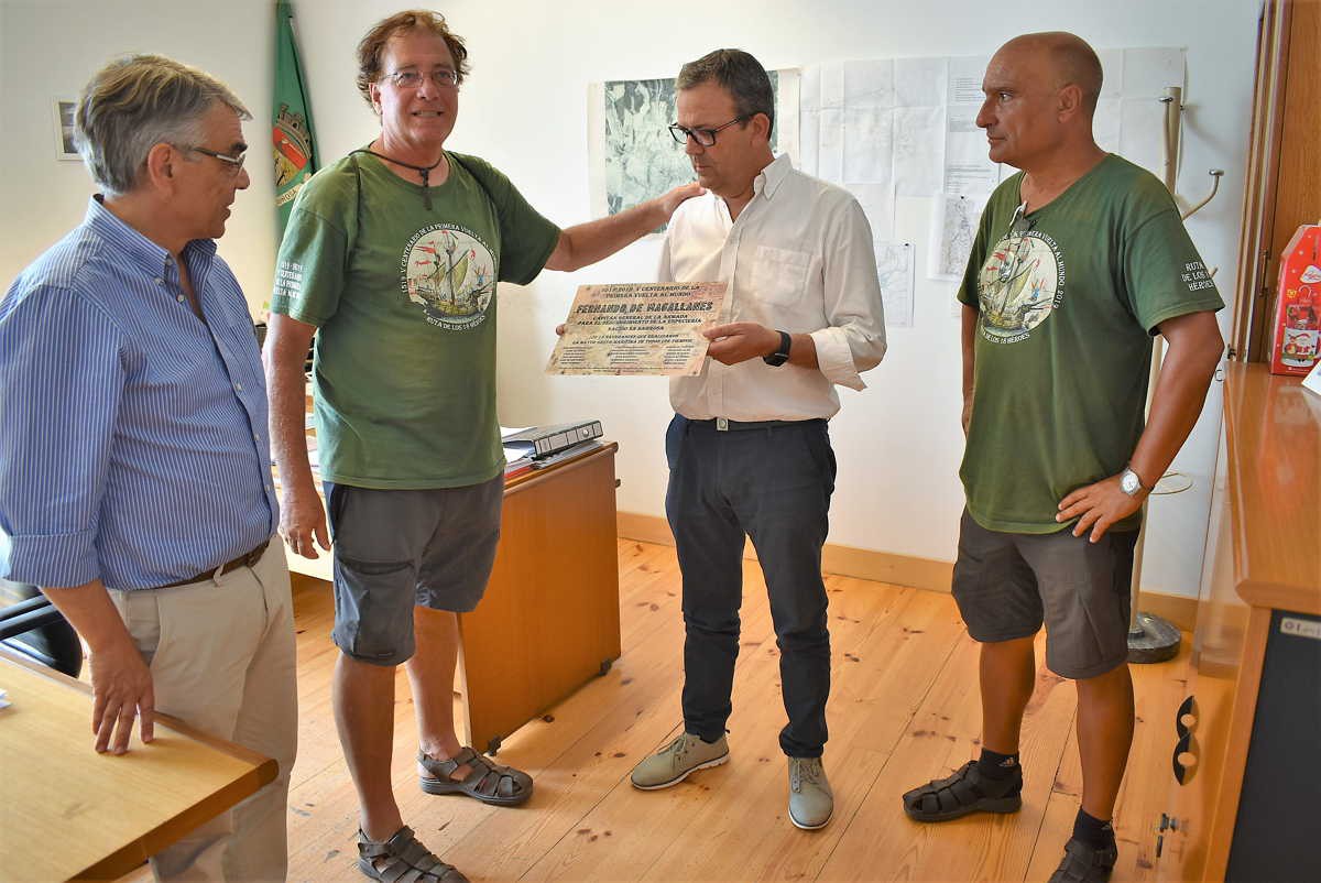 Sabrosa recebe placa de homenagem a Fernão de Magalhães