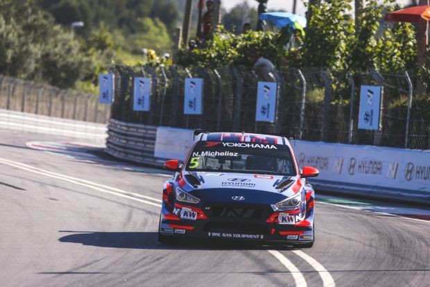 Húngaro Michelisz estabelece novo recorde no Circuito de Vila Real