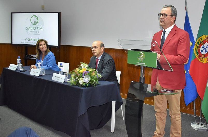 Sabrosa com apoio para o miradouro de São Cristóvão do Douro