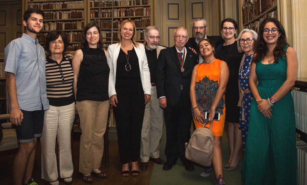 António Borges Coelho recebeu a Medalha de Mérito Cultural