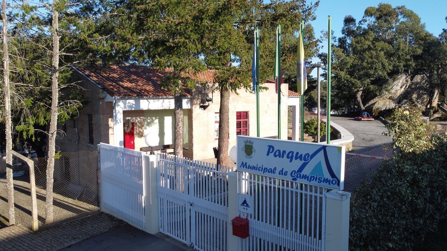 Parque de campismo de Vila Flor encerrado por perigo de queda de árvores