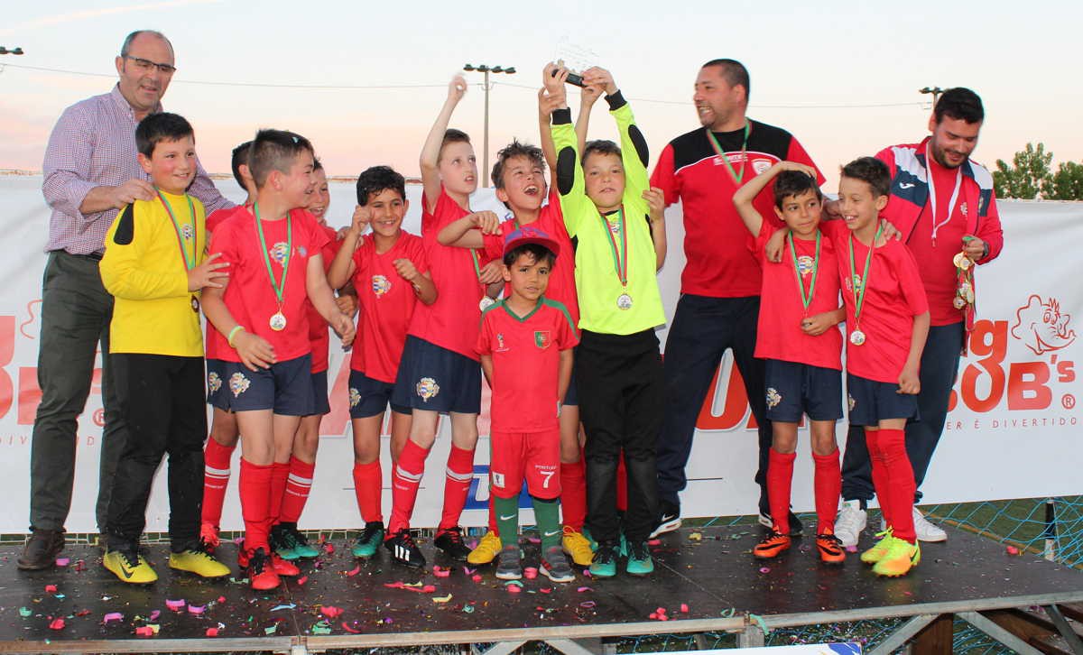 F.C. Mãe d’Água conquista Mãe d’Água Cup