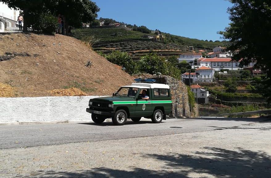 Septuagenário detido por posse de arma proibida