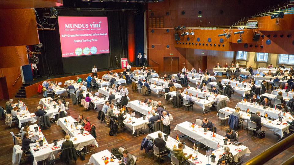 A Adega de Favaios ganha medalha de ouro com vinho do Porto