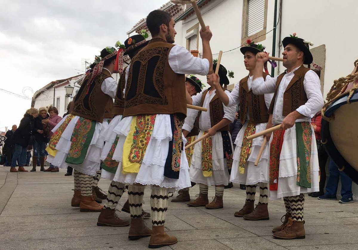 Promoção da língua, a cultura e as tradições de Miranda do Douro
