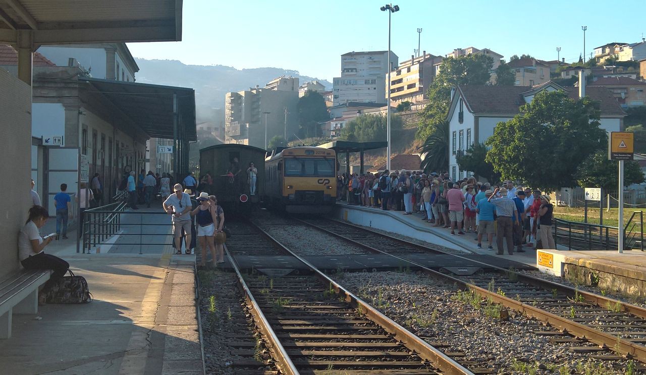 "A linha do Douro, um futuro que tarda"