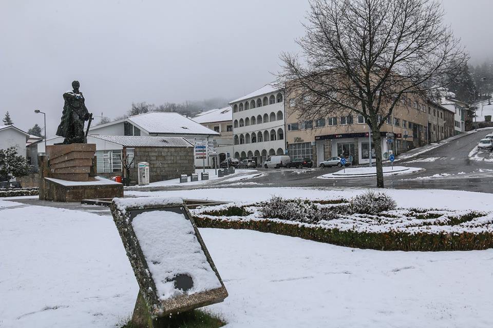 Atividades letivas suspensas em Montalegre devido à neve