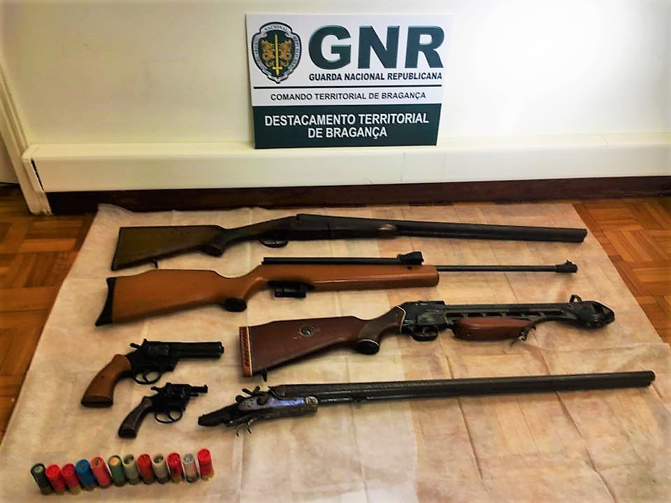 Detido por posse de armas proibidas em Rebordelo