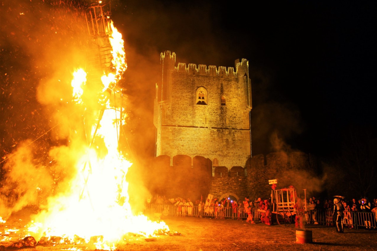 Castelo e Queima do Mascareto: um casamento perfeito