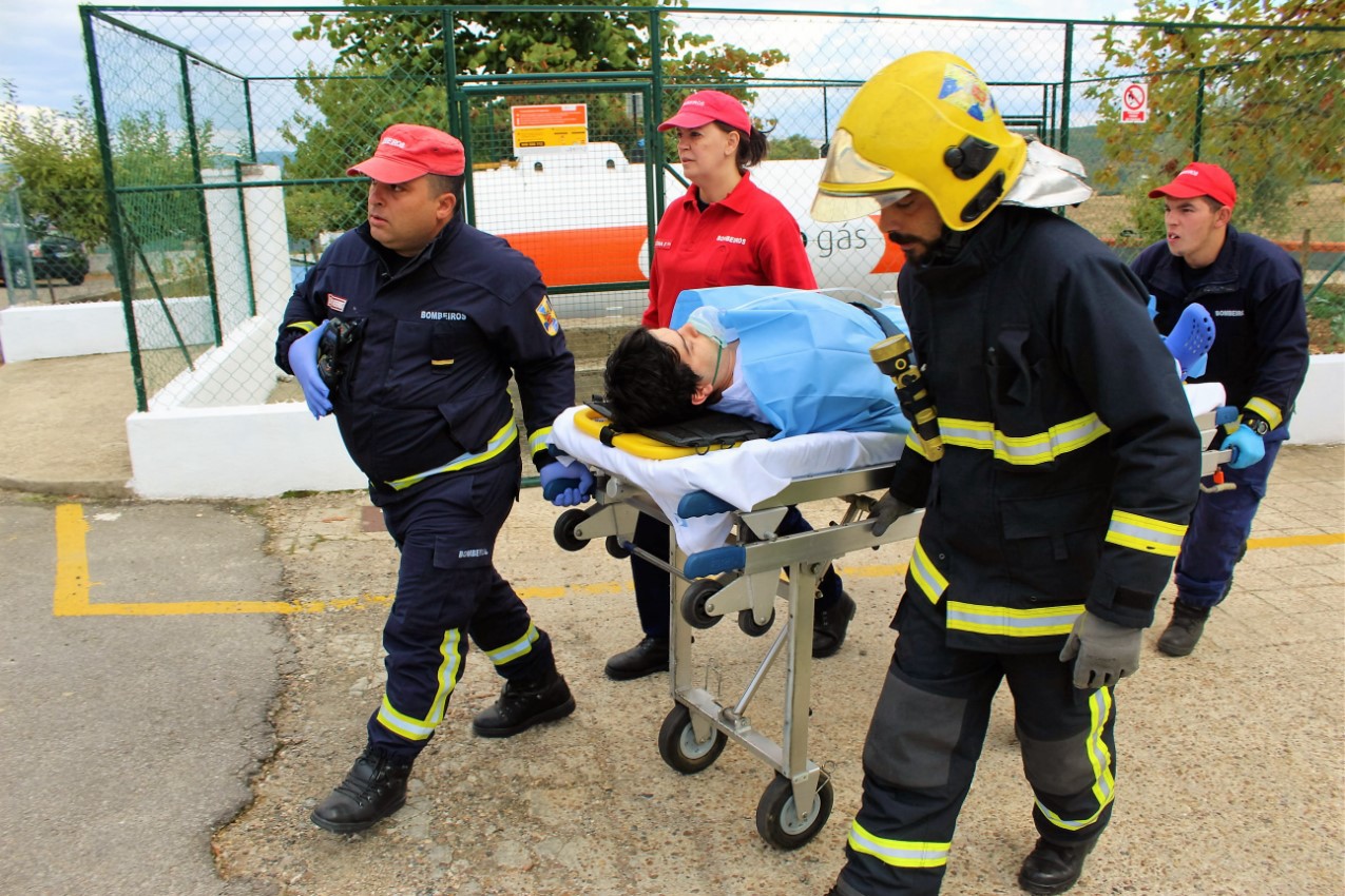 Explosão provoca ferido grave