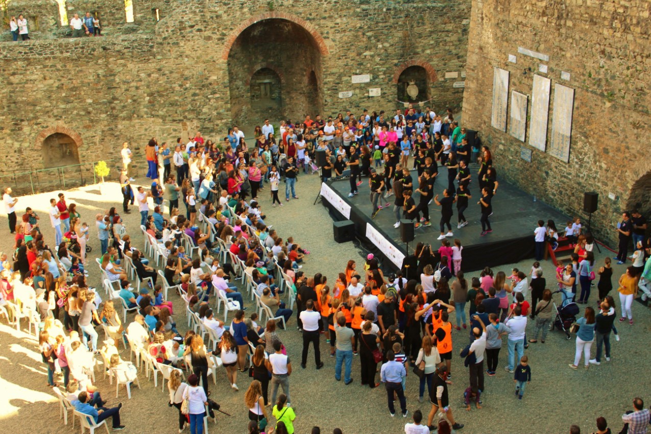 Bragança reunida em torno da dança