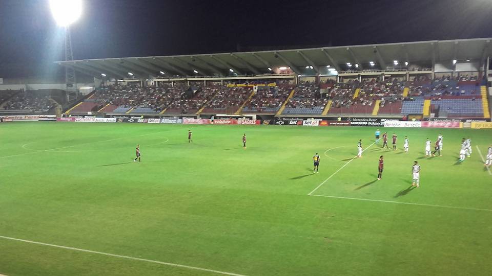 Liga proíbe bilhetes a 80 euros para o jogo Chaves-Benfica