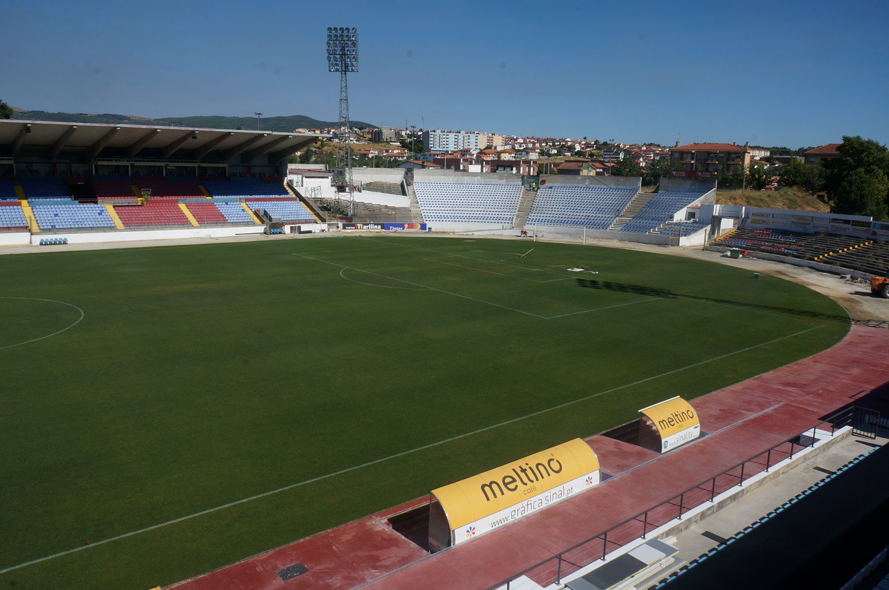 Estádio Municipal pronto para receber jogos da primeira liga 