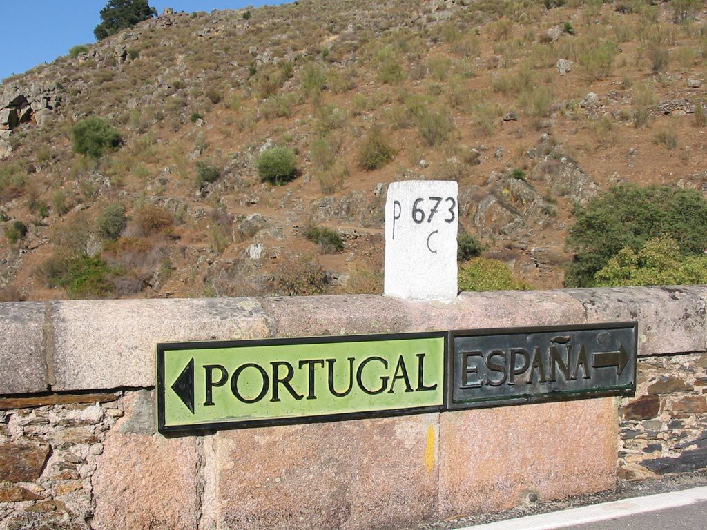 Emigração portuguesa para Espanha volta a crescer