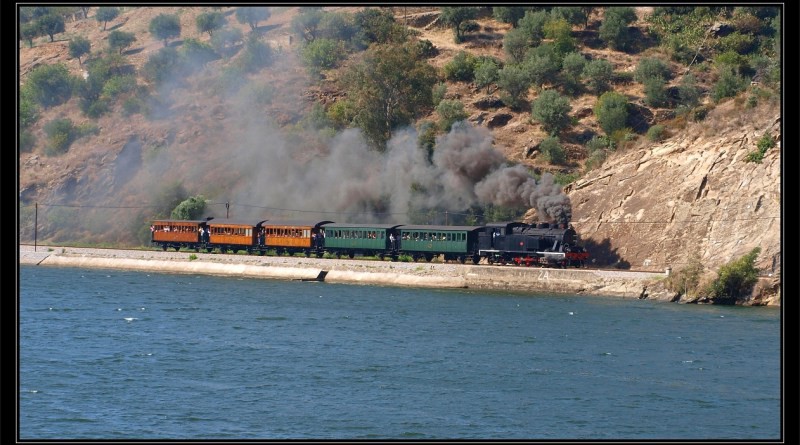 Comboio Histórico do Douro chega segunda-feira a S. Bento