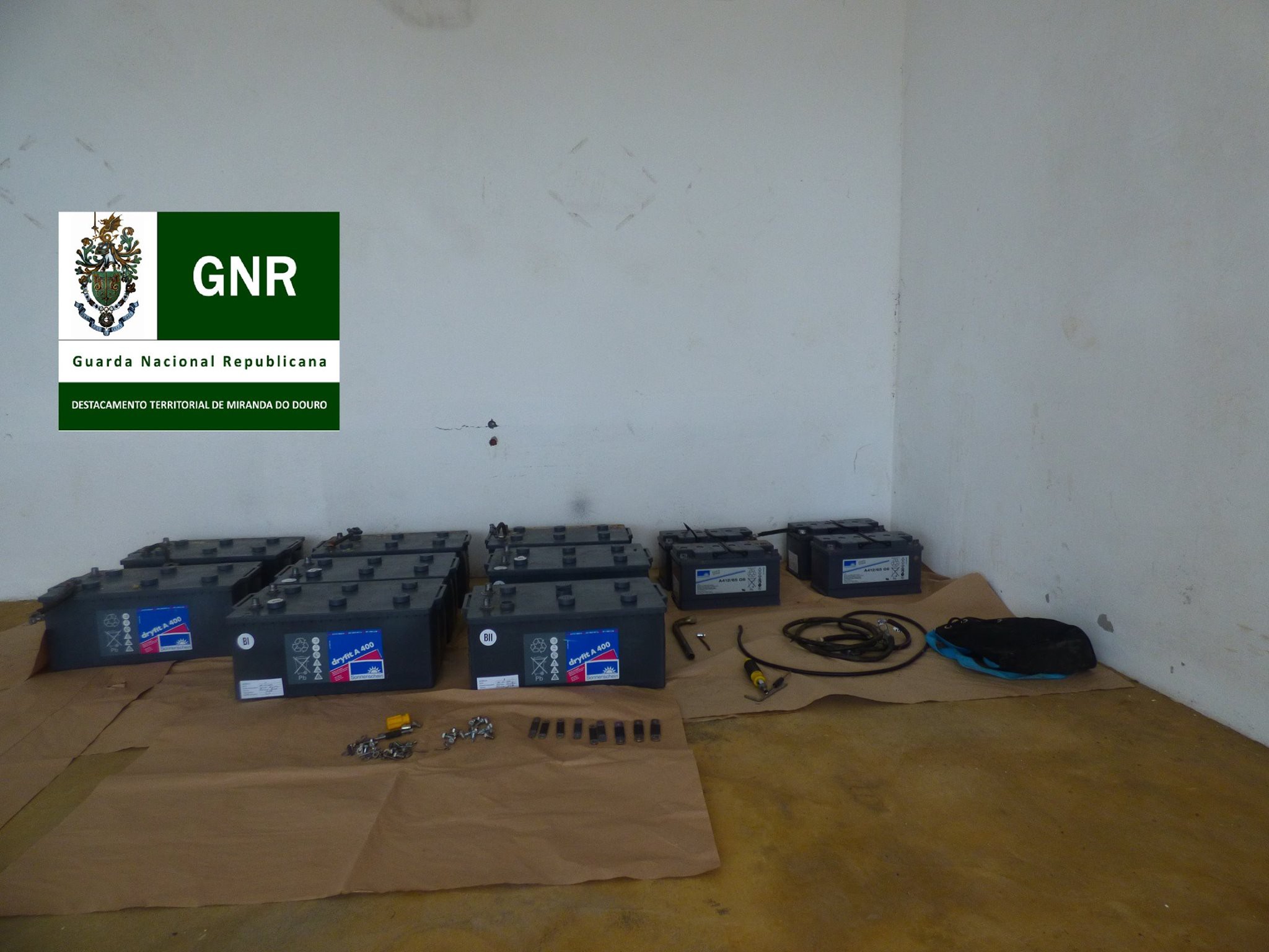 Detidos pela GNR em malhadas no furto de baterias