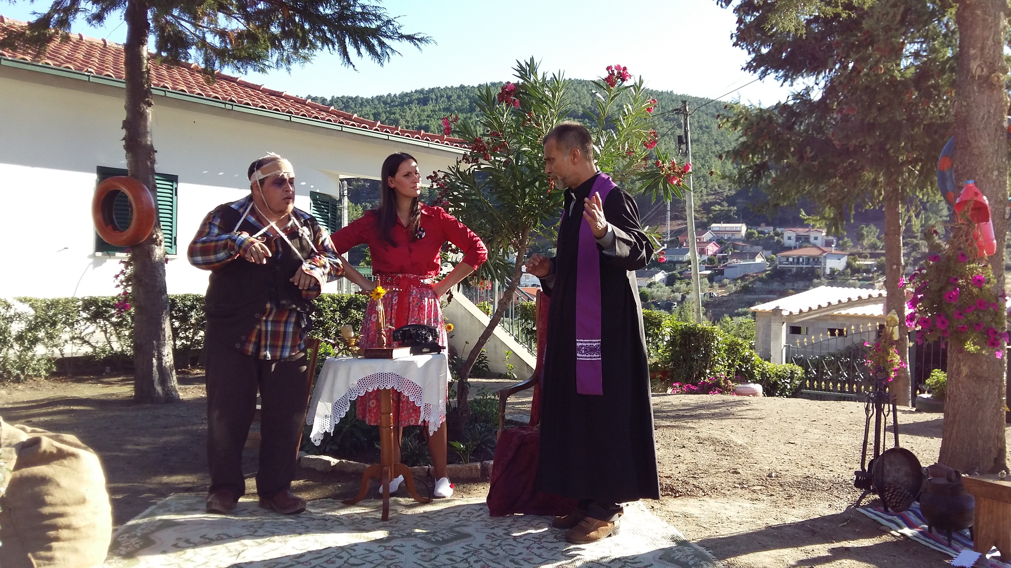 Comédia une mundo rural