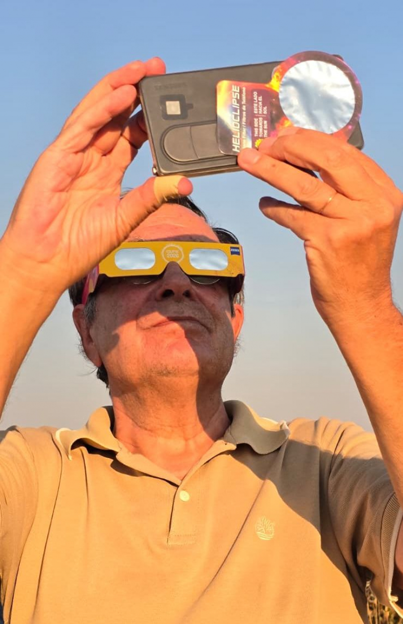 Bragança escureceu em pleno dia e multidão recebeu eclipse com palmas, gritos e lágrimas